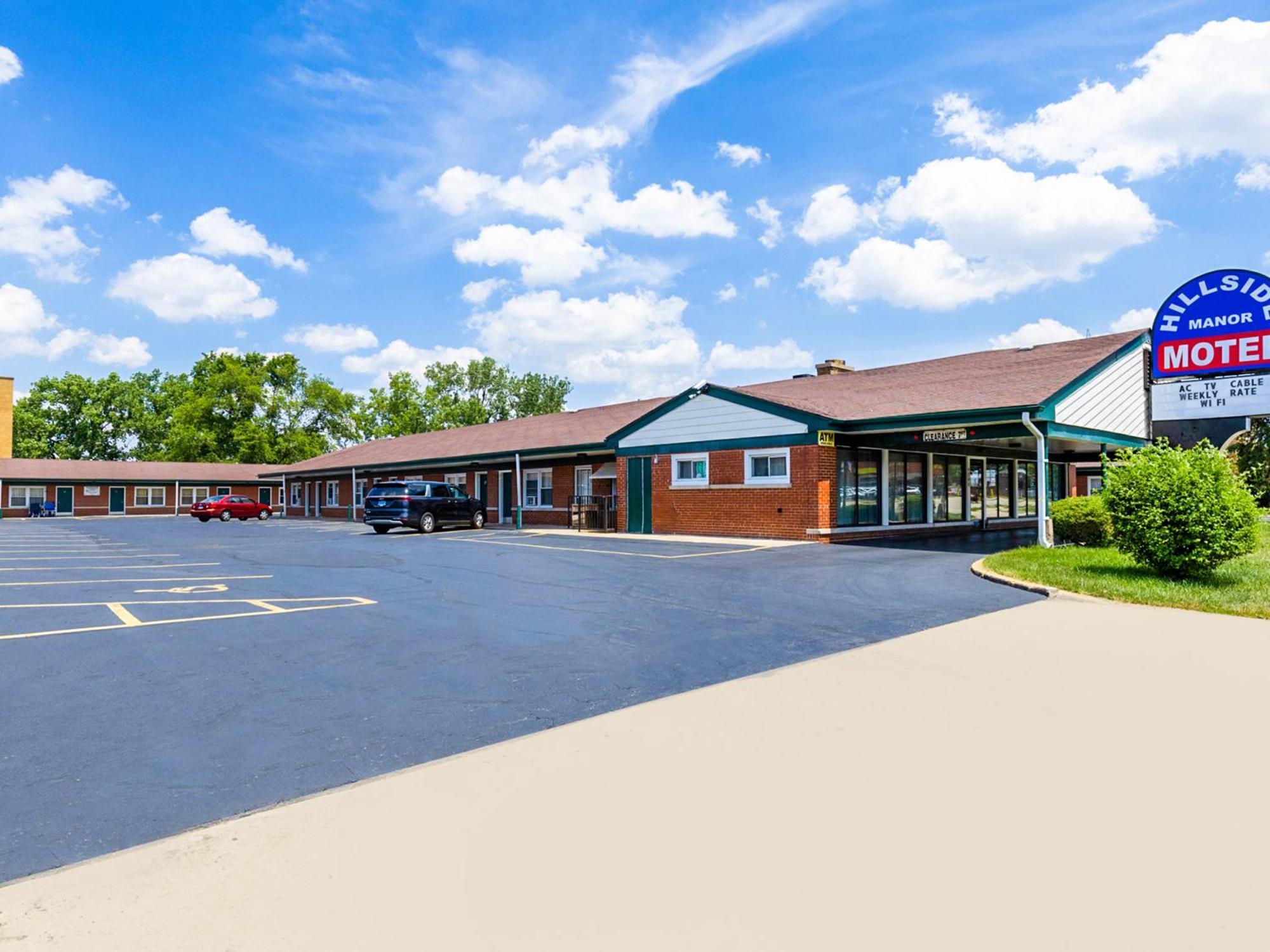 Manor Motel By Oyo Near Oak Brook Chicago Westchester Hillside Exterior photo